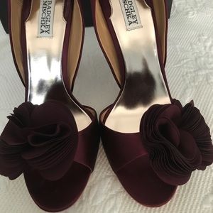 Badgley Mischka open toe silk heels. Size 10